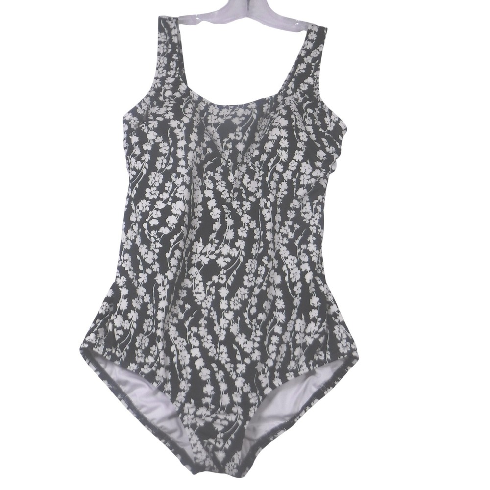 Lands End Women.Black White Floral One Piece Swimsuit Size 10P Petite Scoop Neck